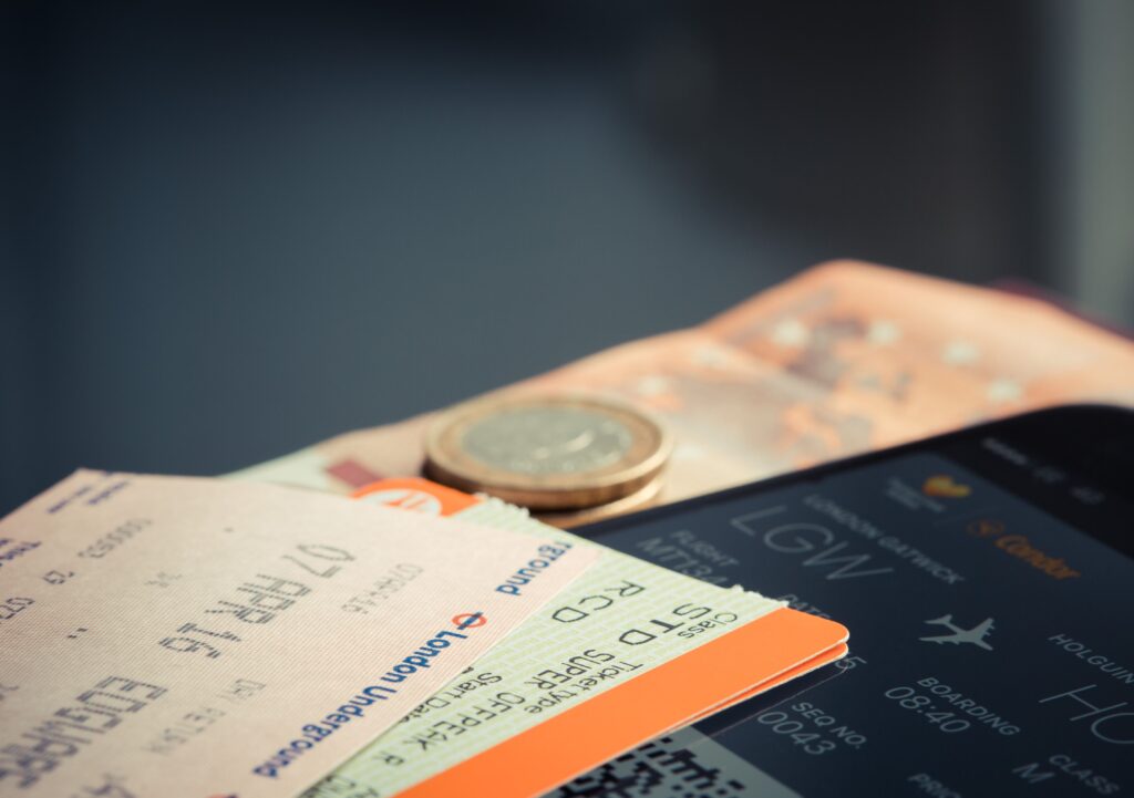 Fahrscheine und Bargeld